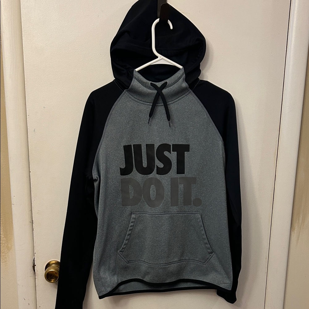 Nike Women’s Hooded Sweatshirt Black/Grey Size Medium